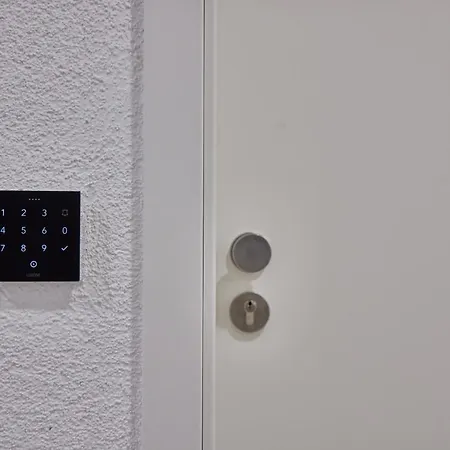 Boardinghotel Premium מלון