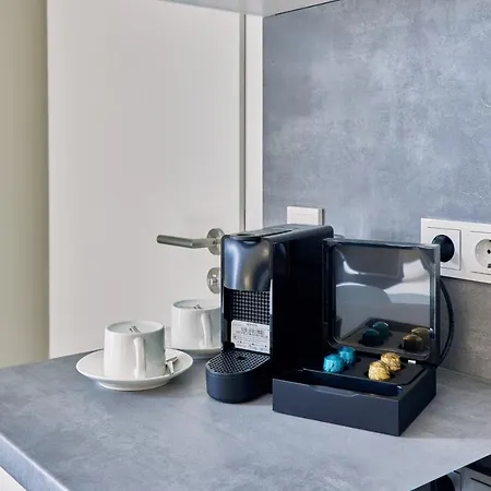 Отель Boardinghotel Premium 4*