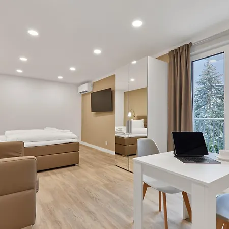 Отель Boardinghotel Premium