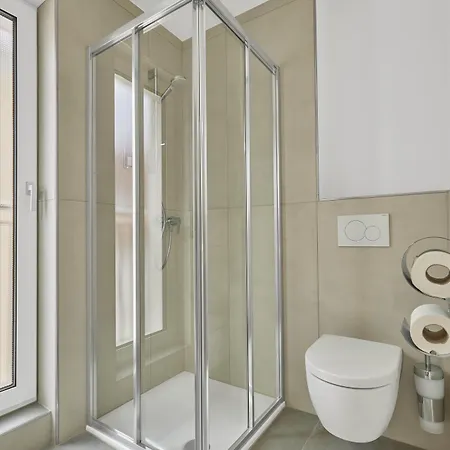 Boardinghotel Premium מלון